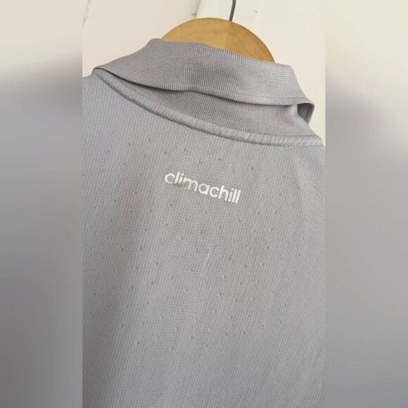 Adidas Golf Men's ClimaChill Chest Print Polo Shirt, Light Onix/Solar Bl… - Picture 8 of 12